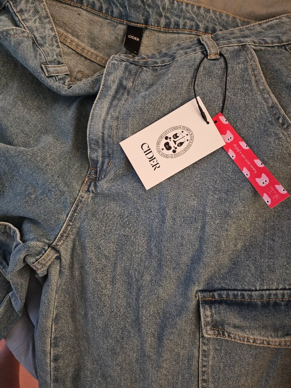 Cider Bow Jeans - Picture 4 of 6